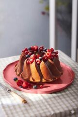 Emile Henry Madeleine Yuvarlak Servis Tabağı 31 cm Pembe/Rose Candy