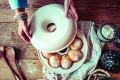 Emile Henry Ekmek/Fırın KabıYuvarlak 30 cm Kırmızı/Burgundy