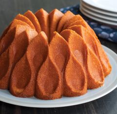 Nordicware Taç Bundt Kek Kalıbı Gold