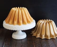 Nordicware Lotus Bundt Kek Kalıbı Gold