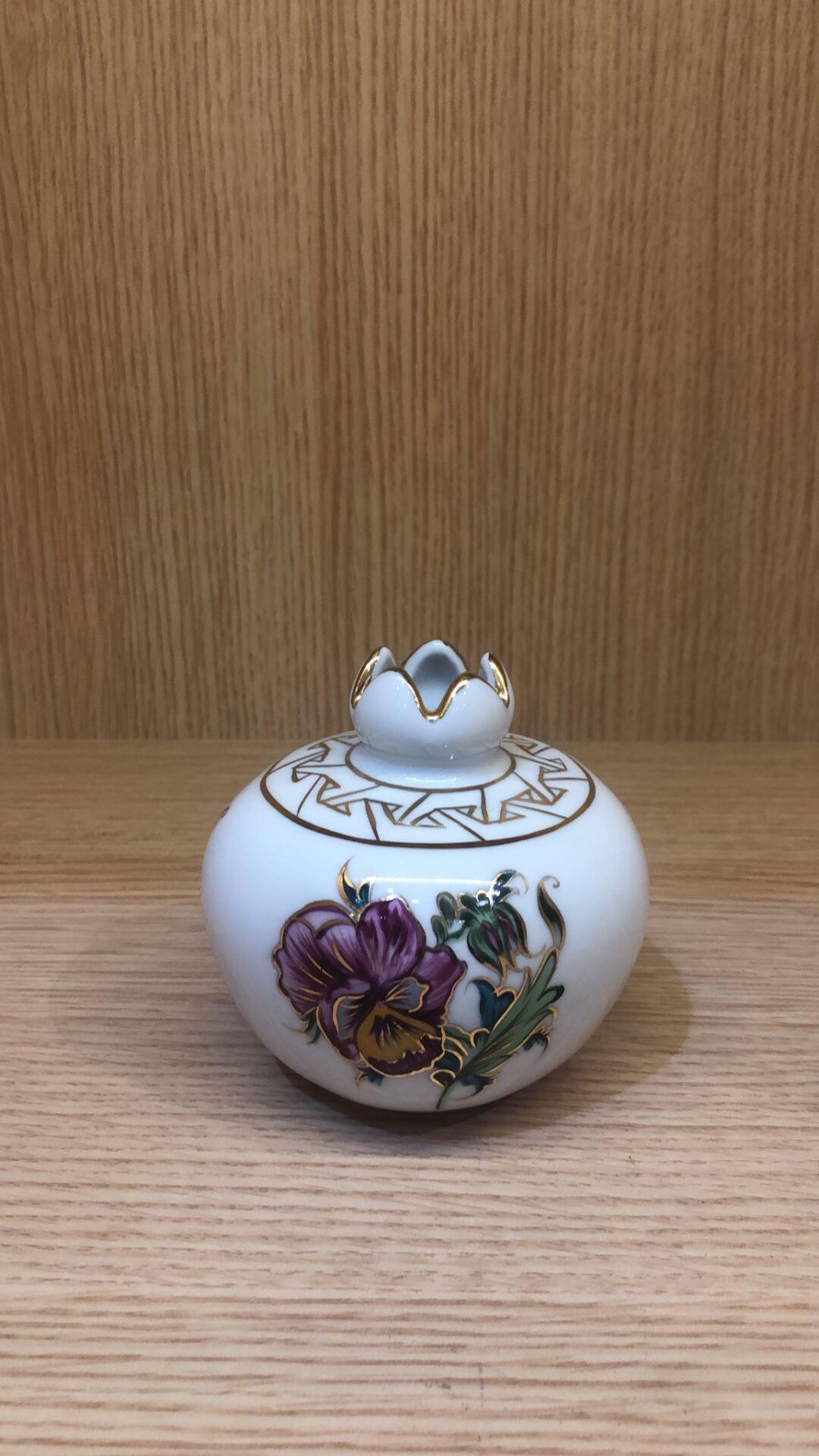 Güral Porselen El Dekoru 10 cm Kadife Kutulu Nar Obje