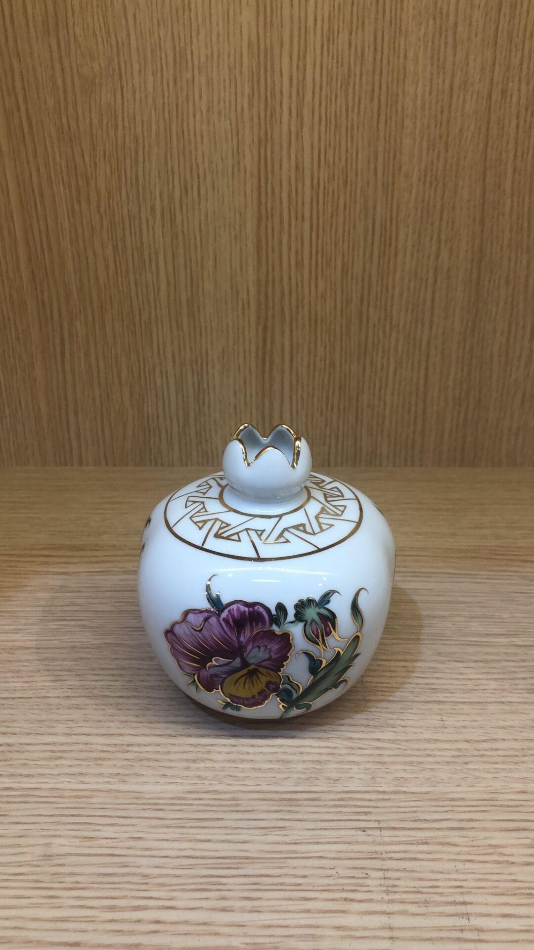 Güral Porselen El Dekoru 12 cm Kadife Kutulu Nar Obje