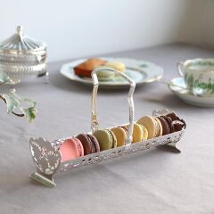 Queen Anne İngiliz Gümüşü Kurabiye,Makaron ve Ekmeklik Sunumluk 23 x 12.5 x 7 cm