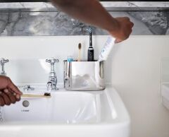 Joseph Joseph EasyStore Luxe Büyük Diş Fırçalık Caddy - Çelik