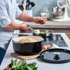 KitchenAid Döküm Demir Tencere Siyah 26 cm - 5.2 L