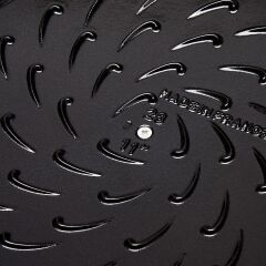 Staub Chistera Yağmur Efektli Kapaklı Döküm Tencere Koyu Mavi Yuvarlak 28 cm