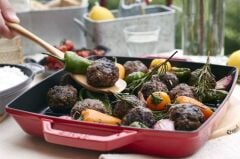 Staub Çift Kulplu Döküm Izgara Tava Kırmızı 28*28 cm