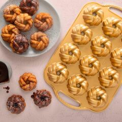 Nordicware 75. Yıl Özel 12´li Mini Örgü Bundt Kek Kalıbı