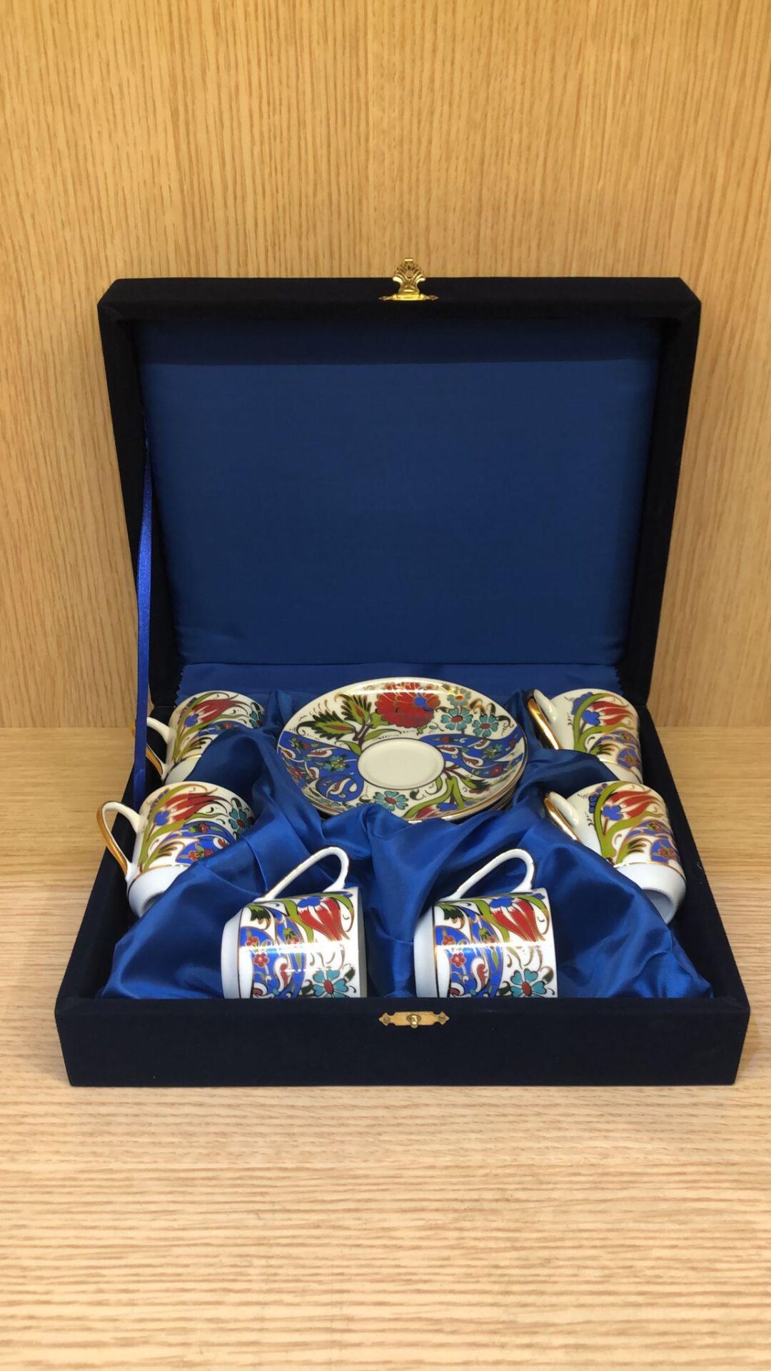 Güral Porselen Altın Yaldızlı El Dekoru 6 Kişilik Türk Kahve Fincan Takımı