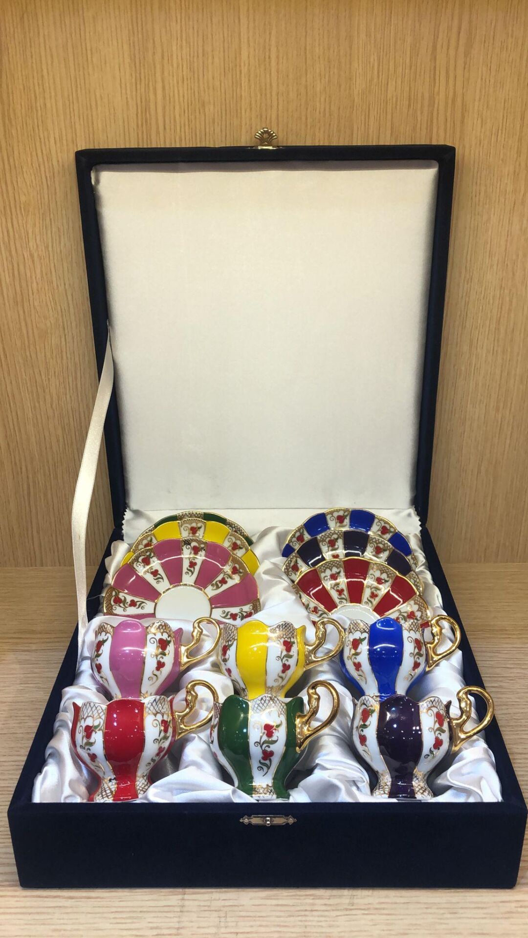 Güral Porselen Altın Yaldızlı  El Dekoru 6 Kişilik İnce Porselen Türk Kahve Fincan Takımı