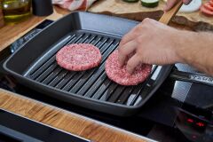 Staub Demir Döküm Amerikan Izgara Tava Siyah 30 cm