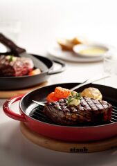 Staub LA COCOTTE Çift Kulplu Döküm Izgara Tava Döküm Demir 30 cm