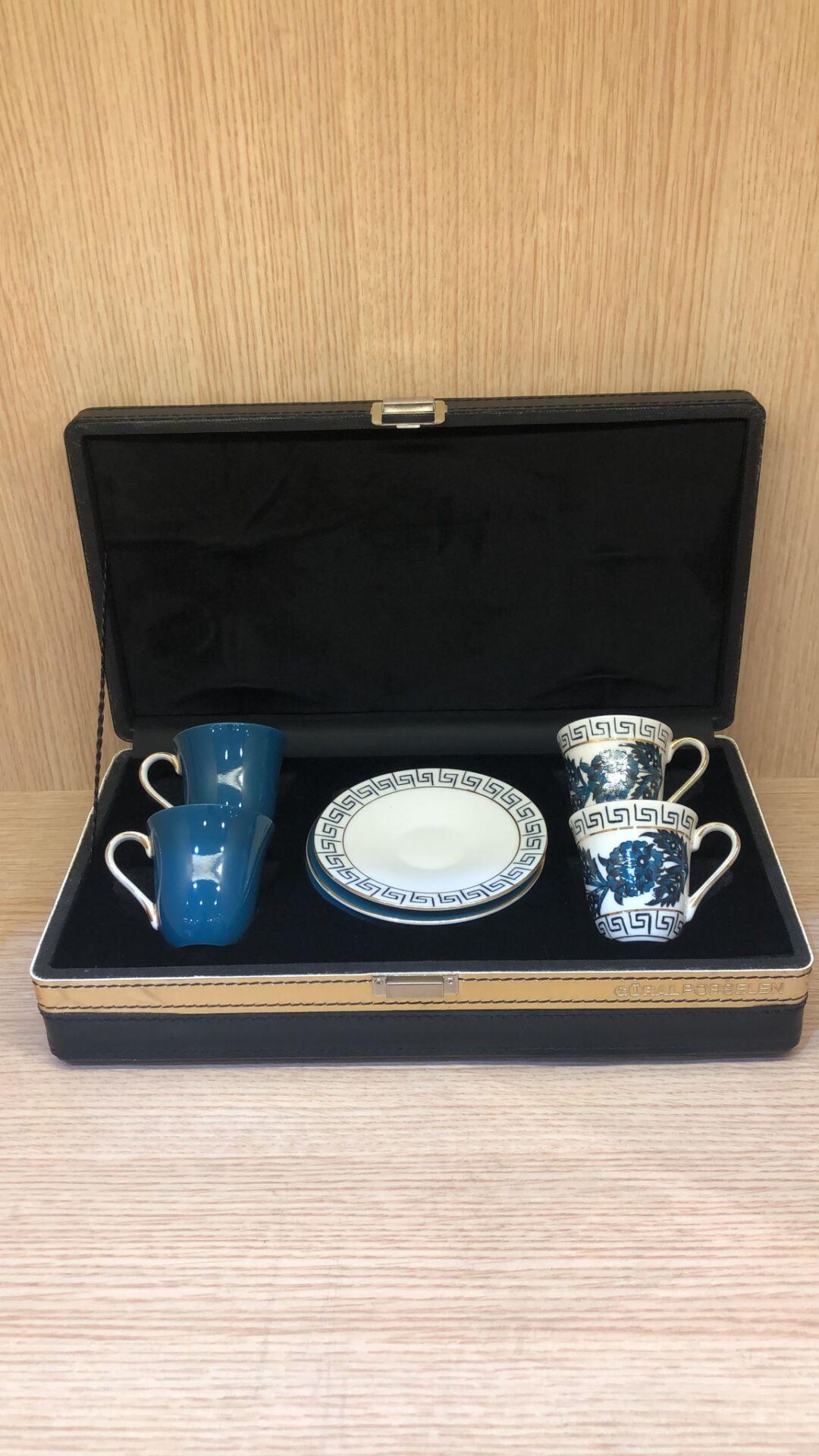 Güral Porselen İnce Porselen Altın Yaldızlı El Dekoru 4 Kişilik Türk Kahve Fincan Takımı