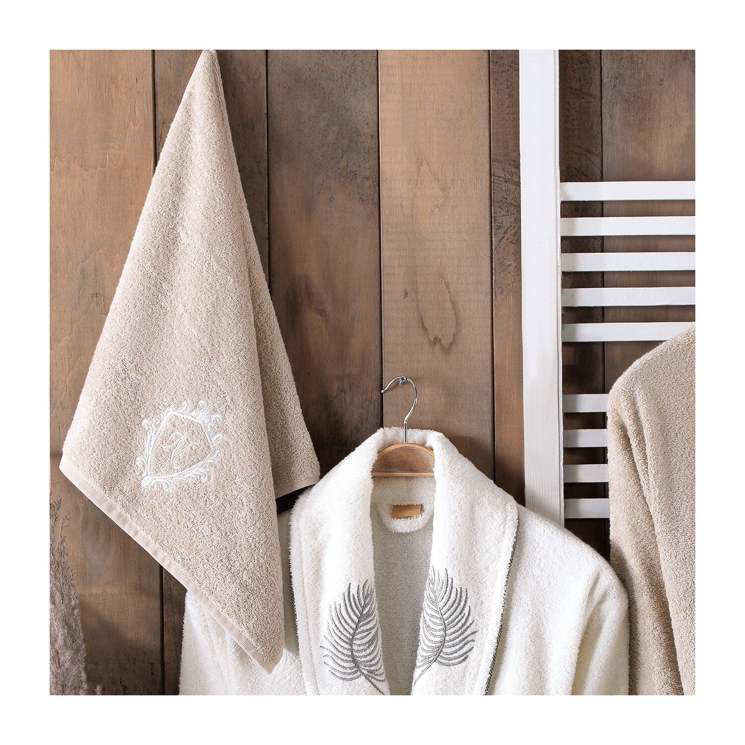 NAZİK HOME SELİNA AİLE BORNOZ SETİ