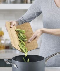 Joseph Joseph Chop2Pot™ Bambu Küçük Katlanır Kesme Tahtası