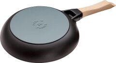 STAUB LA COCOTTE KIZARTMA TAVASI AHŞAP TUTACAKLI | DÖKÜM DEMİR | 24 CM