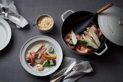 Staub Demir Döküm Sote Tenceresi 24Cm Trüf Beyazı