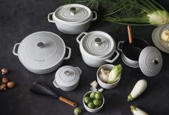 Staub Demir Döküm Sote Tenceresi 24Cm Trüf Beyazı