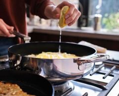 Joseph Joseph Space 3 Katmanlı Paslanmaz Çelik Seramik Kaplama 28 cm Kızartma Tavası