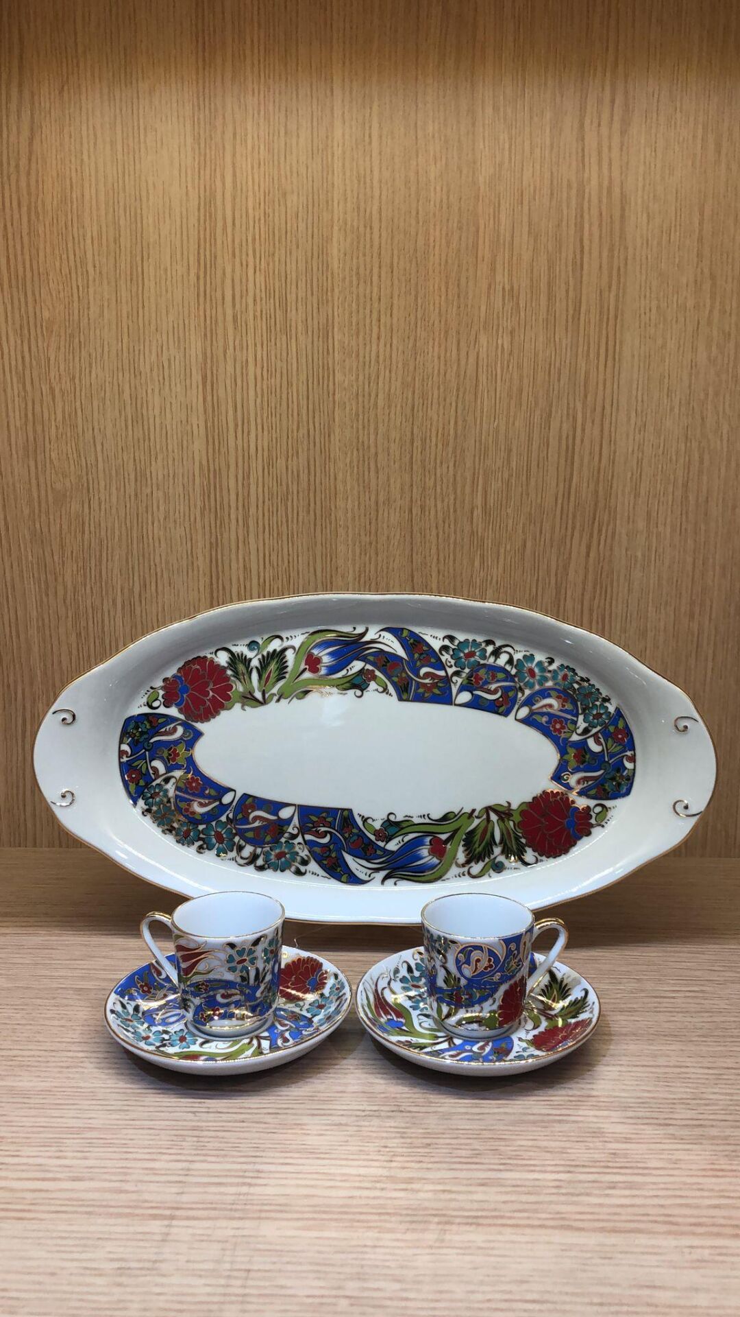 Güral Porselen Altın Yaldızlı El Dekoru 2 Kişilik Tepsili Türk Kahve Fincan Takımı